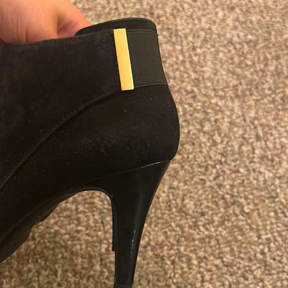 Bandolino heel ankle boots - Picture 7 of 7